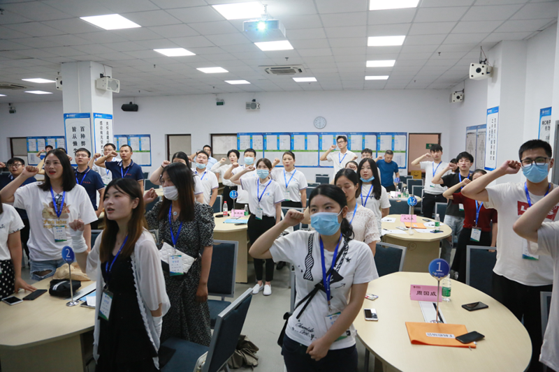 单仁学院76届学子