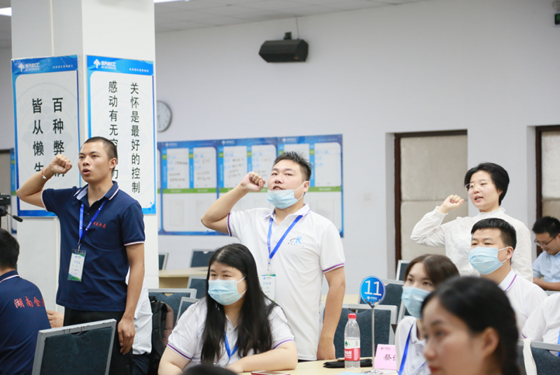 76届学员进行宣誓