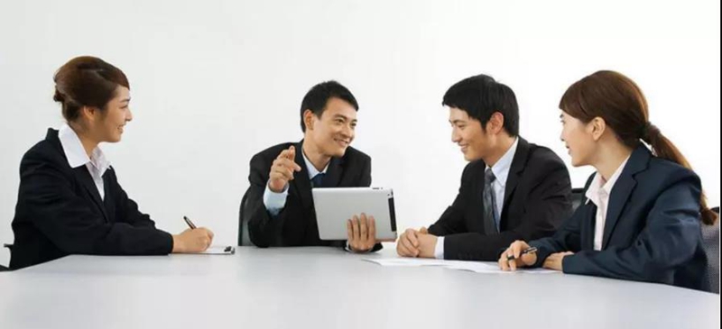 企业有盈利的压力，客户至上不是说企业是来做慈善的
